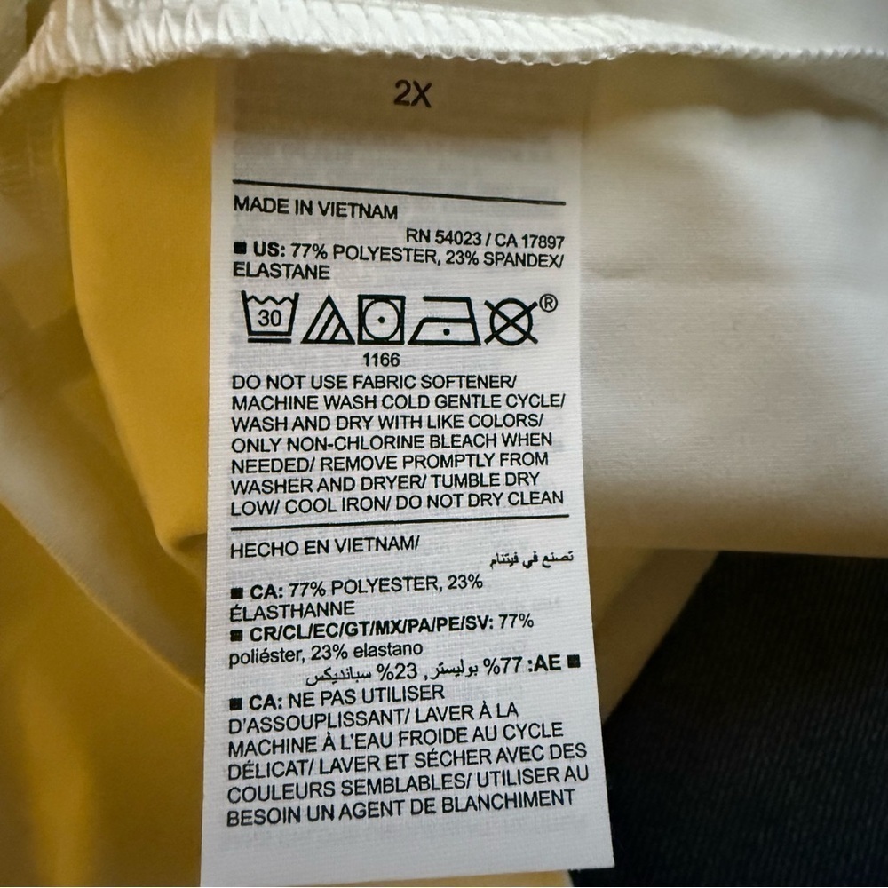 Old Navy PowerSoft Crop Polo Zip Top White Sleeveless Activewear 2X Activewear - Picture 7 of 8
